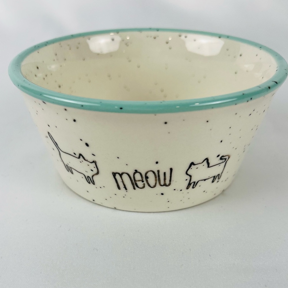 Pacifica Pet Bowl Food Water Cat Kitten “Meow” Cat Exterior Face Interior Cream - Picture 3 of 9